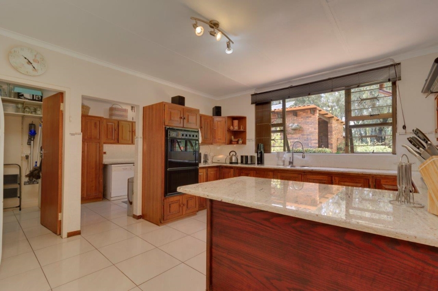 4 Bedroom Property for Sale in Randjesfontein A H Gauteng