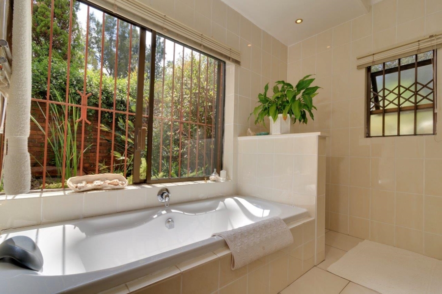 4 Bedroom Property for Sale in Randjesfontein A H Gauteng