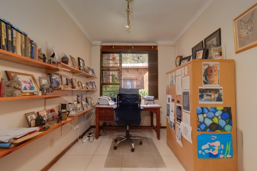 4 Bedroom Property for Sale in Randjesfontein A H Gauteng