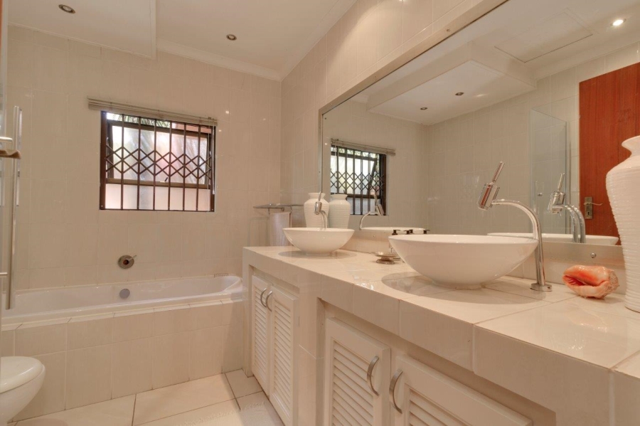 4 Bedroom Property for Sale in Randjesfontein A H Gauteng