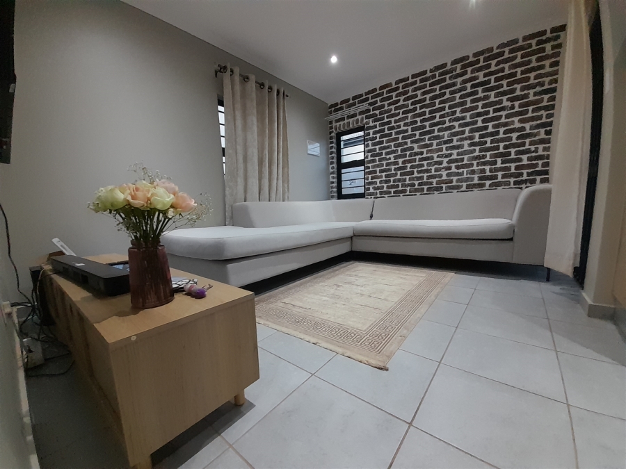 3 Bedroom Property for Sale in Lotus Gardens Gauteng