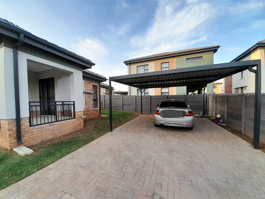 3 Bedroom Property for Sale in Lotus Gardens Gauteng