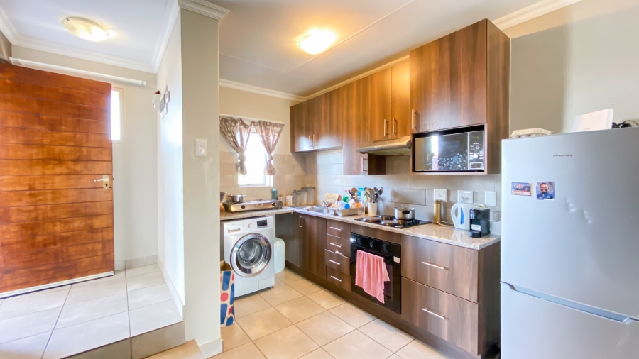 3 Bedroom Property for Sale in Noordwyk Gauteng