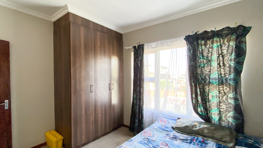 3 Bedroom Property for Sale in Noordwyk Gauteng