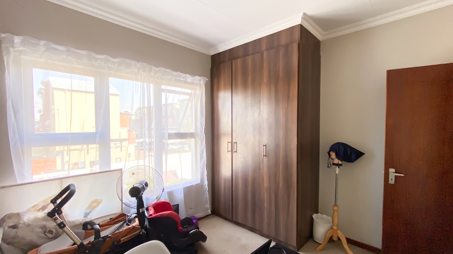 3 Bedroom Property for Sale in Noordwyk Gauteng