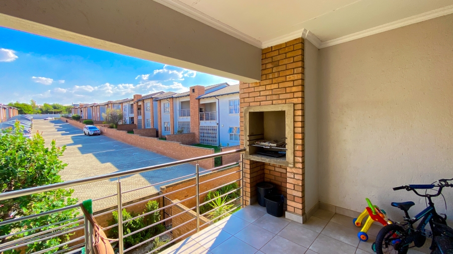 3 Bedroom Property for Sale in Noordwyk Gauteng