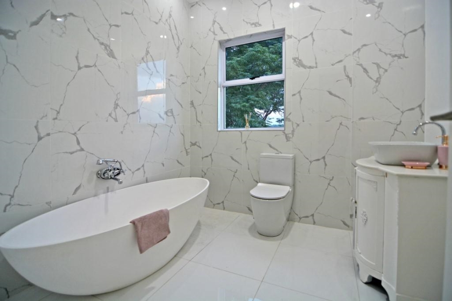 6 Bedroom Property for Sale in Bryanston Gauteng