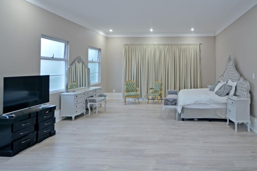 6 Bedroom Property for Sale in Bryanston Gauteng