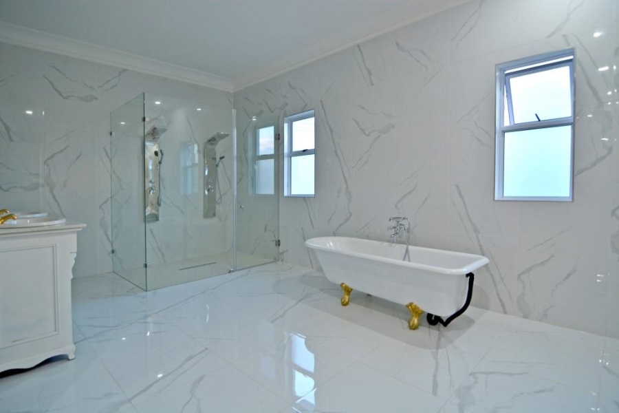 6 Bedroom Property for Sale in Bryanston Gauteng