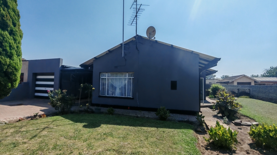 3 Bedroom Property for Sale in Vereeniging Gauteng