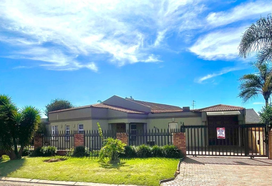 3 Bedroom Property for Sale in Lenasia Gauteng