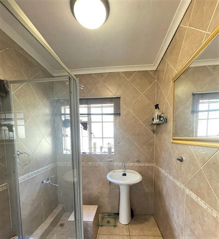 3 Bedroom Property for Sale in Lenasia Gauteng