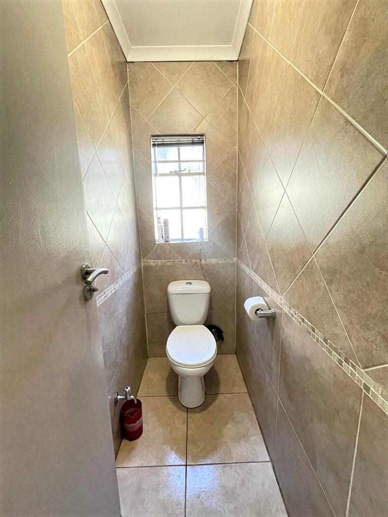 3 Bedroom Property for Sale in Lenasia Gauteng
