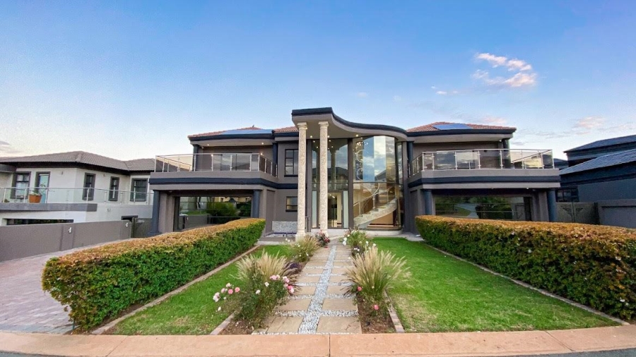 7 Bedroom Property for Sale in Blue Valley Golf Estate Gauteng