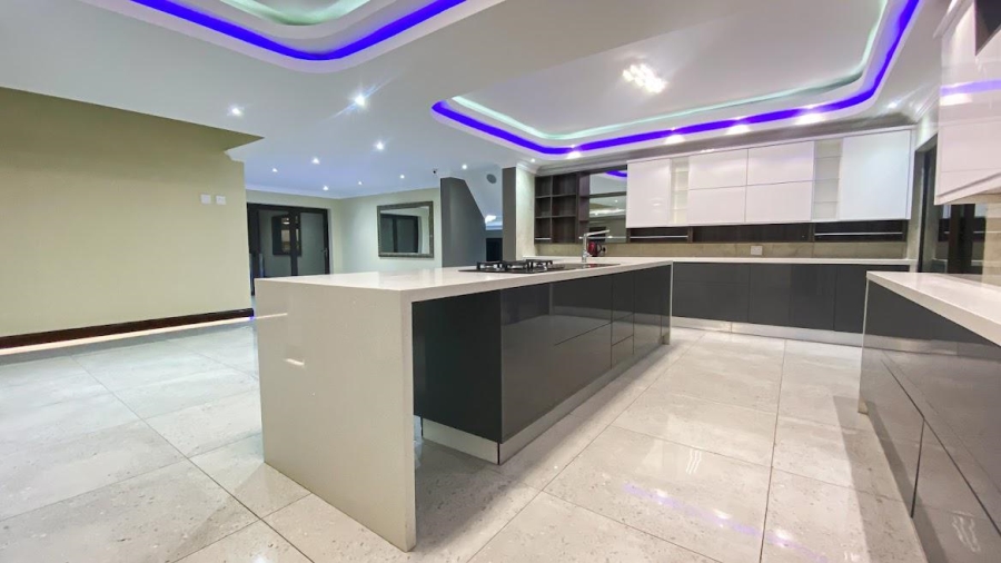 7 Bedroom Property for Sale in Blue Valley Golf Estate Gauteng