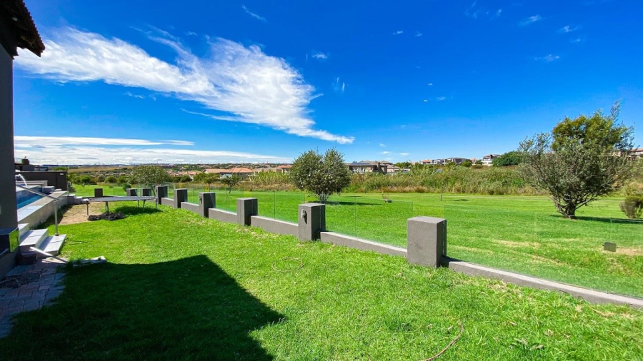 7 Bedroom Property for Sale in Blue Valley Golf Estate Gauteng