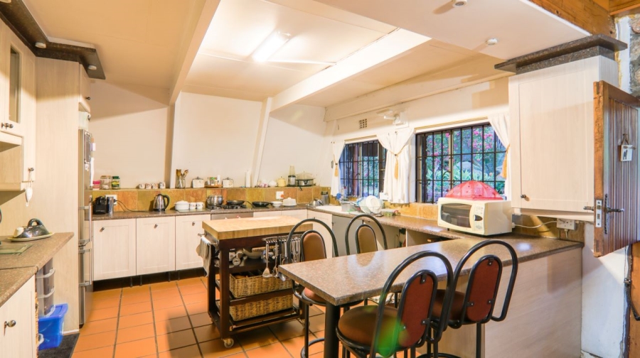 6 Bedroom Property for Sale in Schurveberg Gauteng