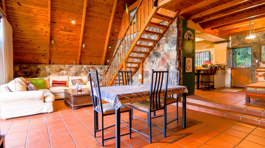 6 Bedroom Property for Sale in Schurveberg Gauteng