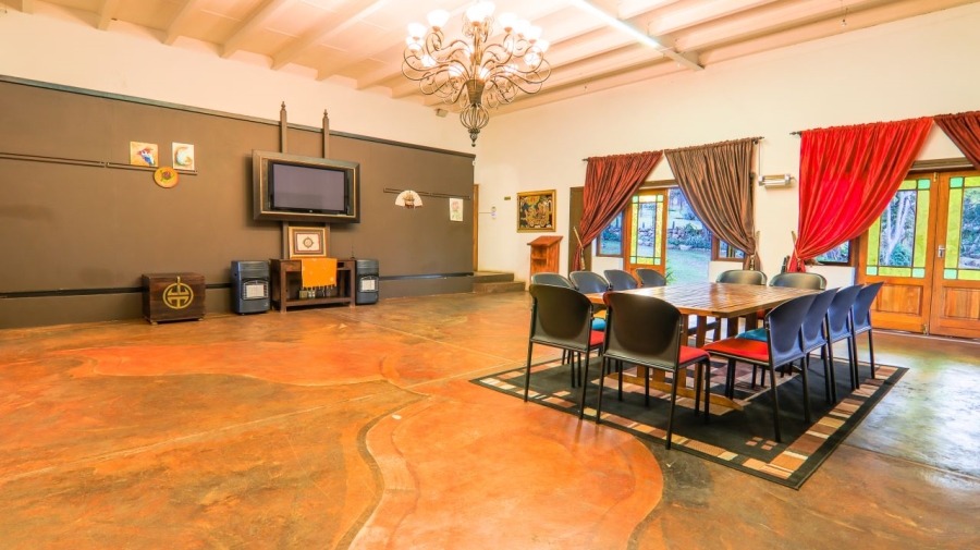 6 Bedroom Property for Sale in Schurveberg Gauteng