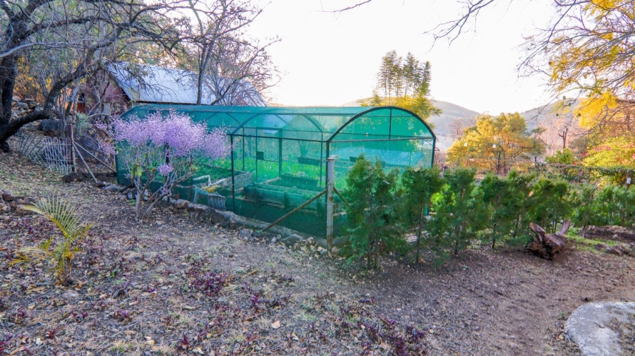 6 Bedroom Property for Sale in Schurveberg Gauteng