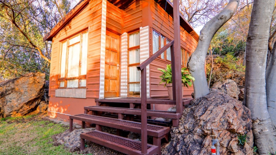 6 Bedroom Property for Sale in Schurveberg Gauteng