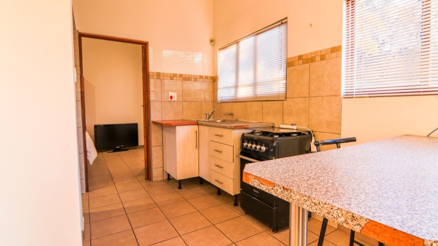 6 Bedroom Property for Sale in Schurveberg Gauteng