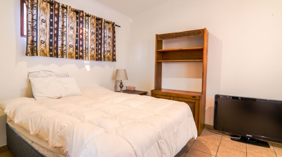 6 Bedroom Property for Sale in Schurveberg Gauteng