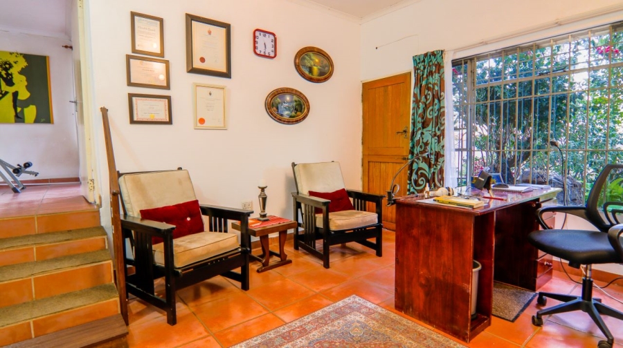 6 Bedroom Property for Sale in Schurveberg Gauteng