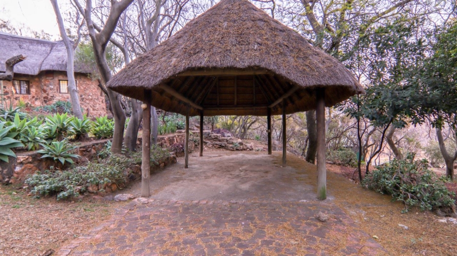 6 Bedroom Property for Sale in Schurveberg Gauteng