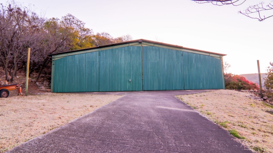 6 Bedroom Property for Sale in Schurveberg Gauteng