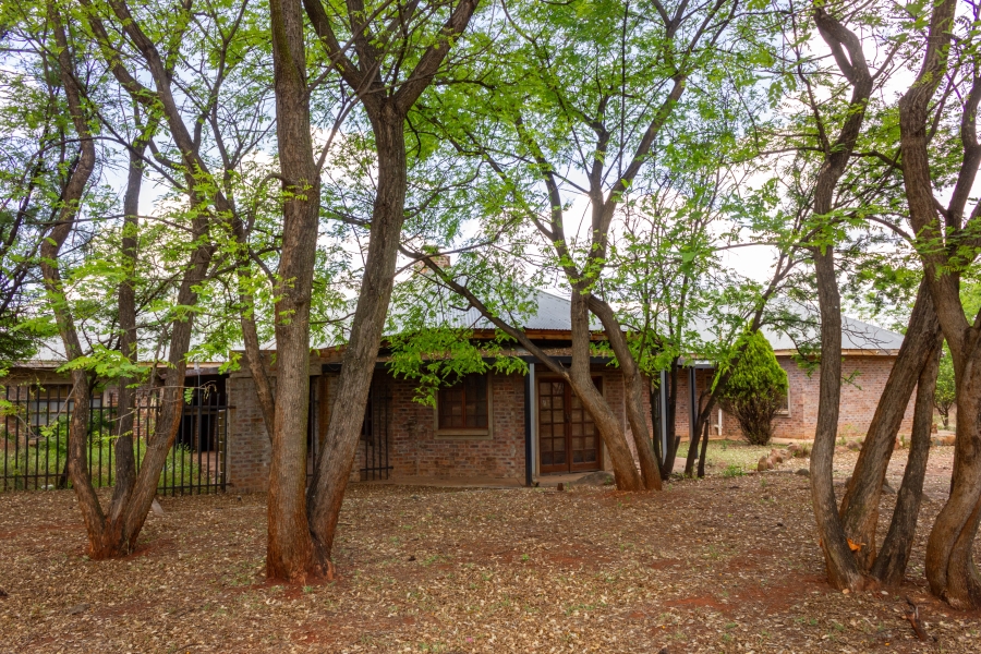 4 Bedroom Property for Sale in Heatherdale AH Gauteng