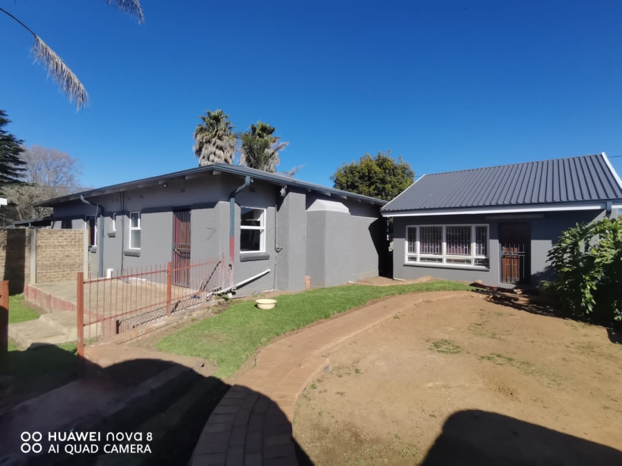 3 Bedroom Property for Sale in Dunnottar Gauteng