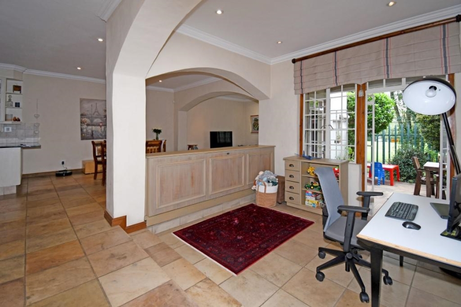 3 Bedroom Property for Sale in Oaklands Gauteng