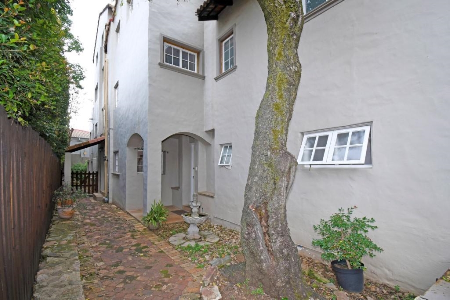 3 Bedroom Property for Sale in Oaklands Gauteng