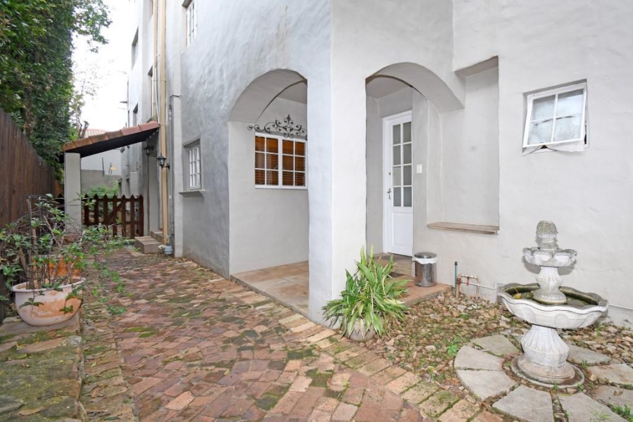 3 Bedroom Property for Sale in Oaklands Gauteng