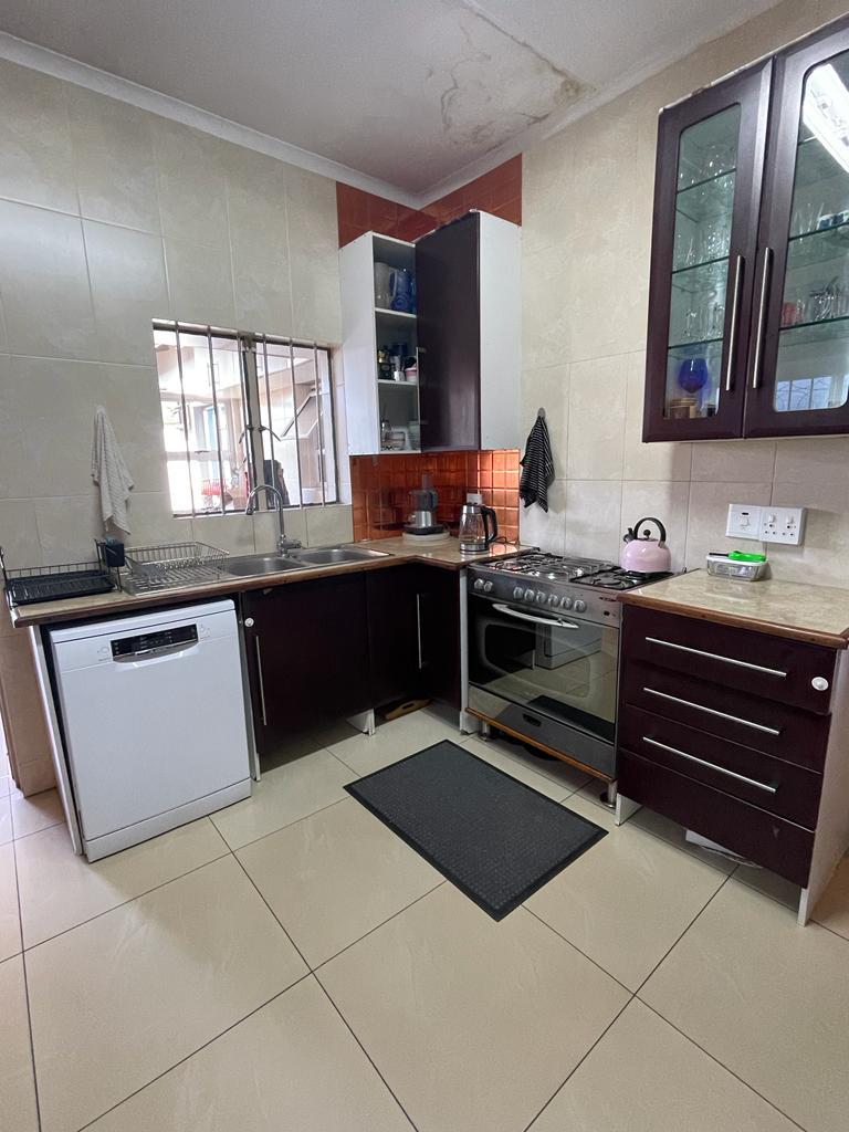5 Bedroom Property for Sale in Lenasia Gauteng