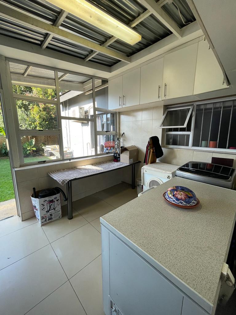 5 Bedroom Property for Sale in Lenasia Gauteng