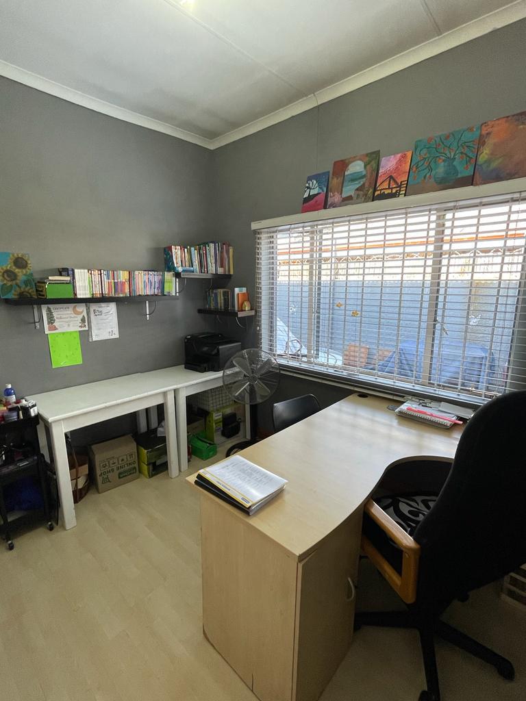 5 Bedroom Property for Sale in Lenasia Gauteng