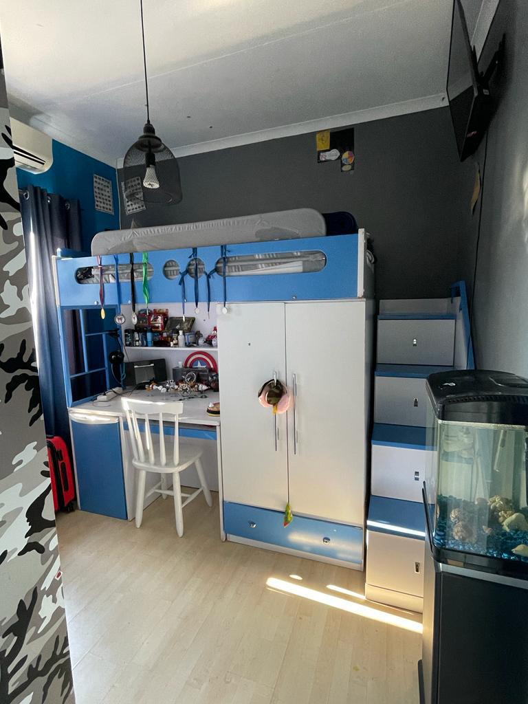 5 Bedroom Property for Sale in Lenasia Gauteng