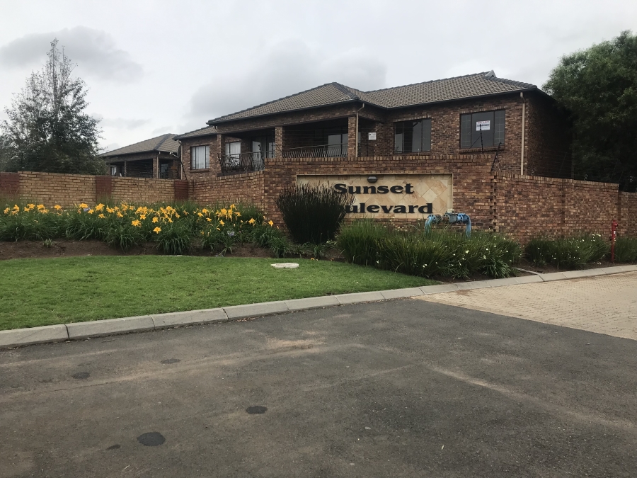 3 Bedroom Property for Sale in Sonneveld Gauteng