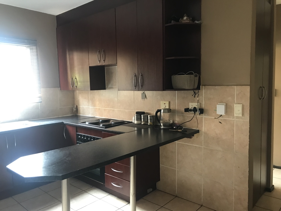 3 Bedroom Property for Sale in Sonneveld Gauteng