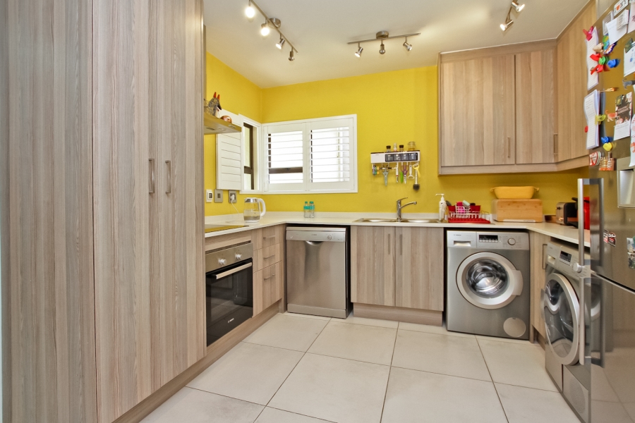 2 Bedroom Property for Sale in Observatory Gauteng