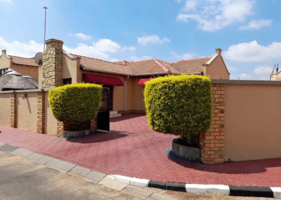 3 Bedroom Property for Sale in Hughes Gauteng