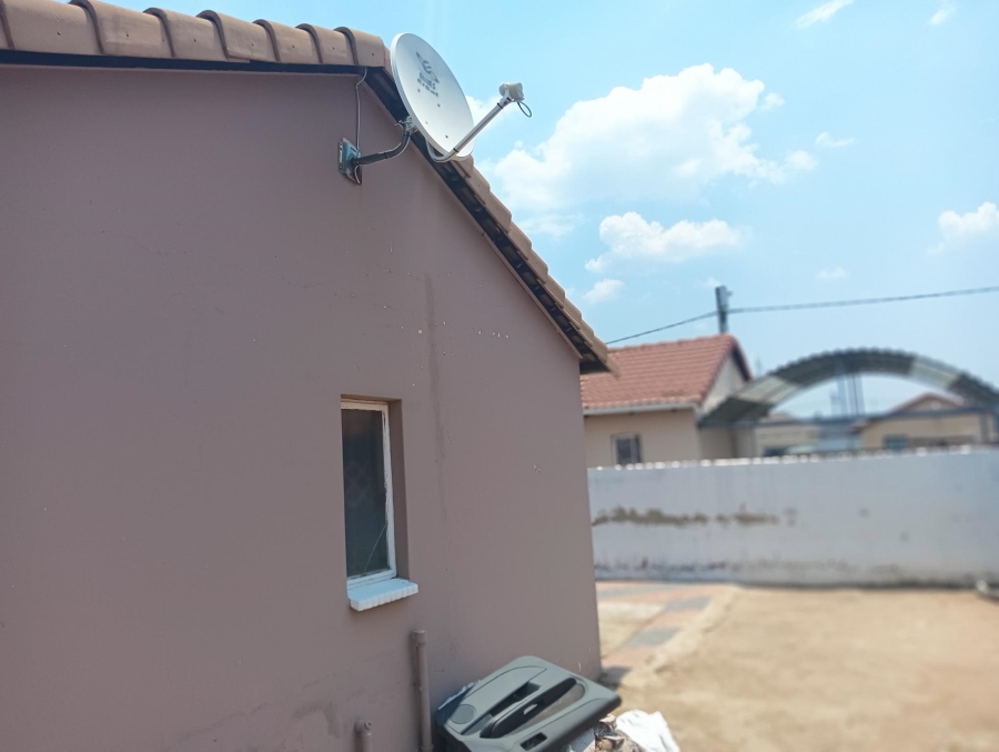 3 Bedroom Property for Sale in Windmill Park Gauteng