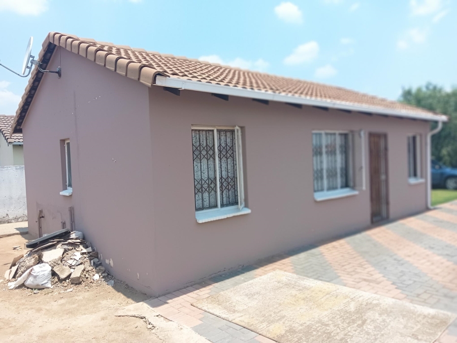 3 Bedroom Property for Sale in Windmill Park Gauteng