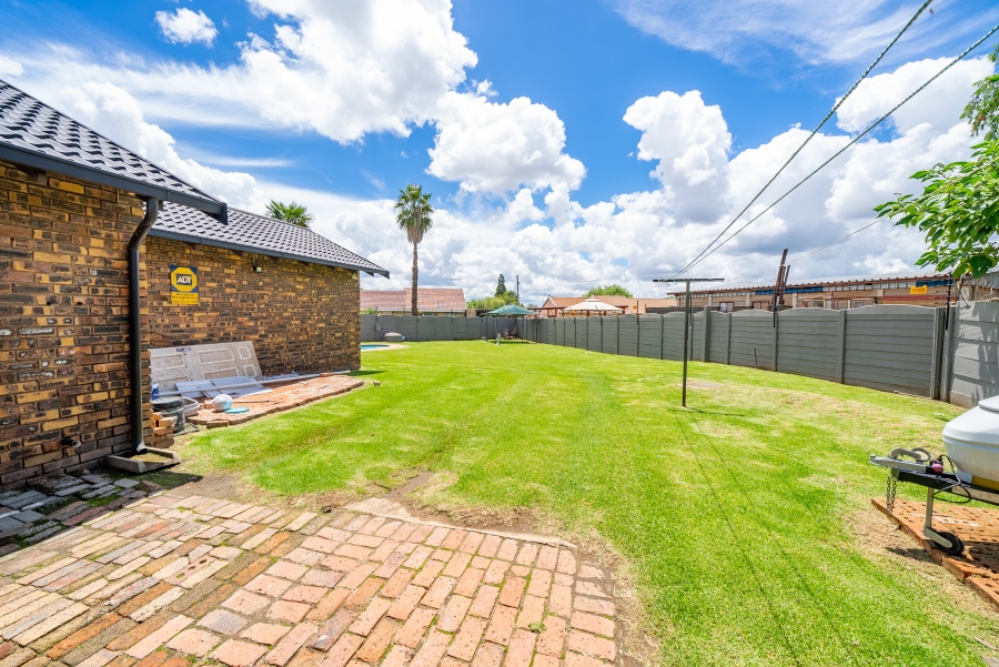 3 Bedroom Property for Sale in Brakpan North Gauteng