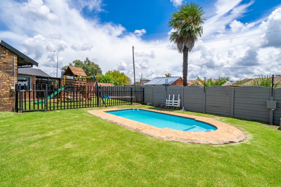 3 Bedroom Property for Sale in Brakpan North Gauteng