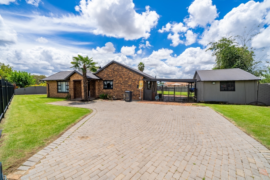 3 Bedroom Property for Sale in Brakpan North Gauteng