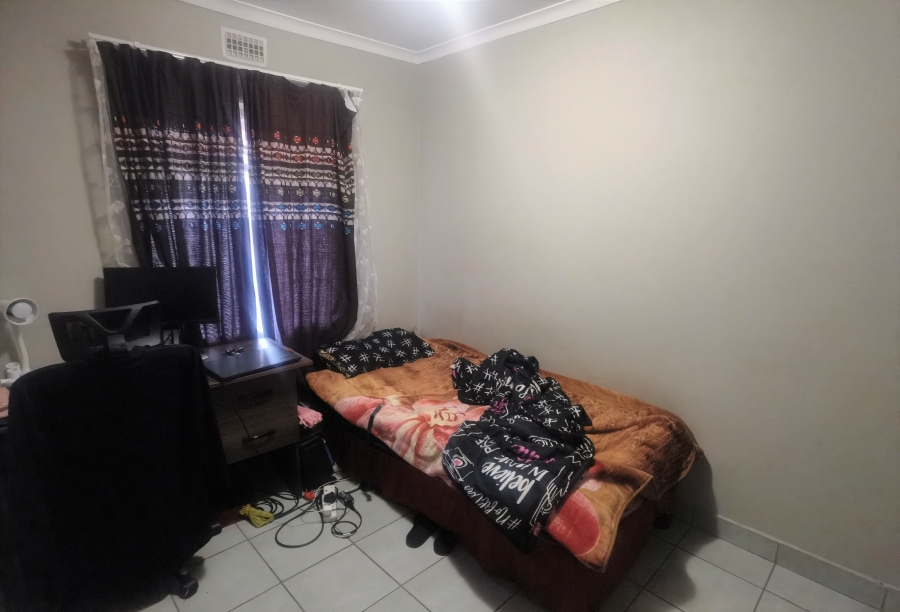 2 Bedroom Property for Sale in Heuweloord Gauteng