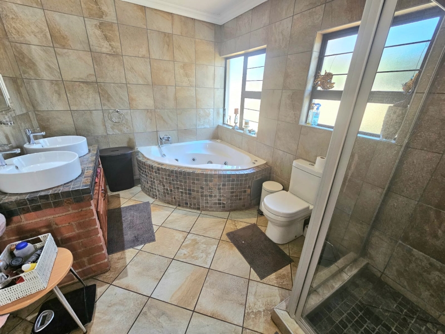 3 Bedroom Property for Sale in Knoppieslaagte Gauteng